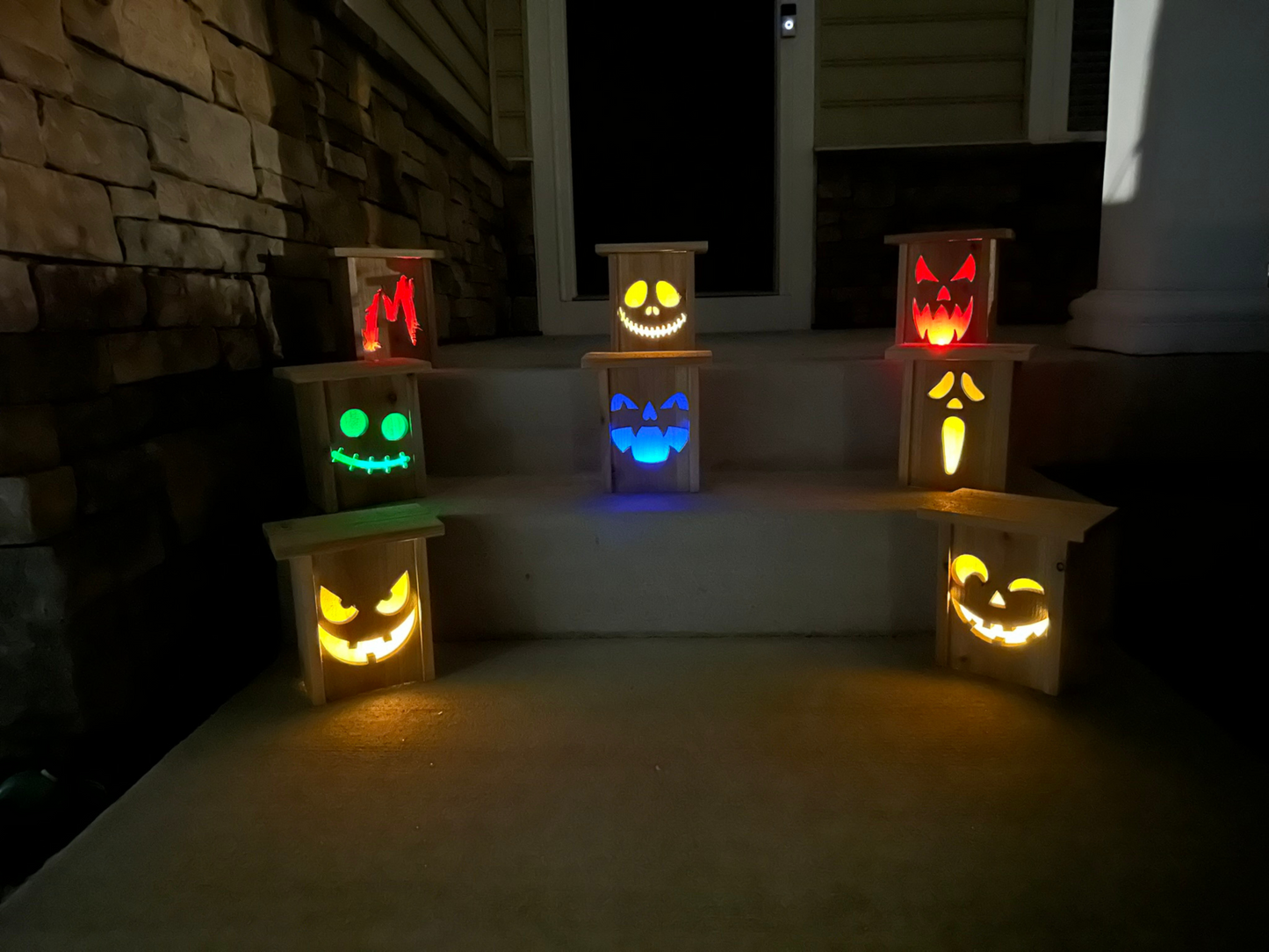 Jack-O-Lanterns With Interchangeable Faces